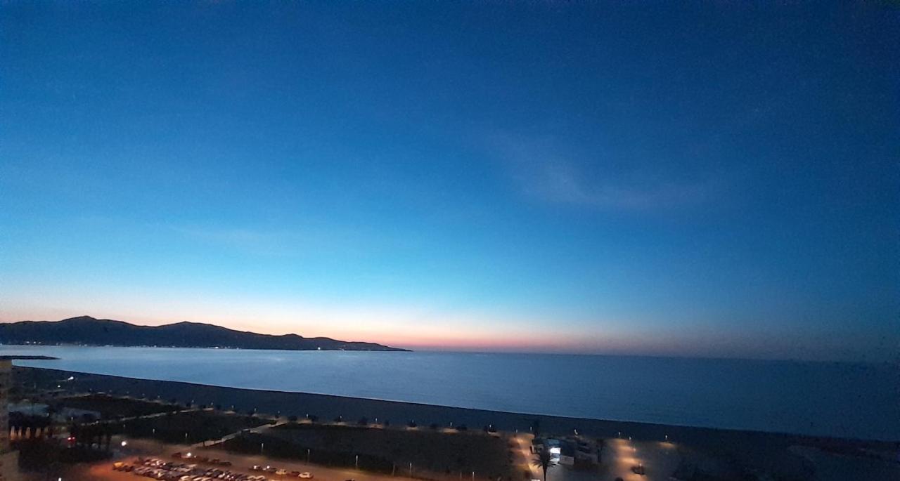 Apartamento Con Magnificas Vistas Al Mar - Wifi Gratis Empuriabrava Luaran gambar